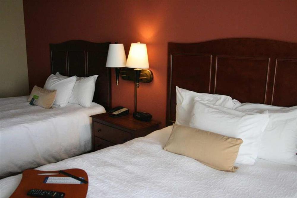Hampton Inn Derby-Wichita Southeast Oda fotoğraf